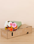 Blumenstrauss sicher verpackt in Flori-Versandbox