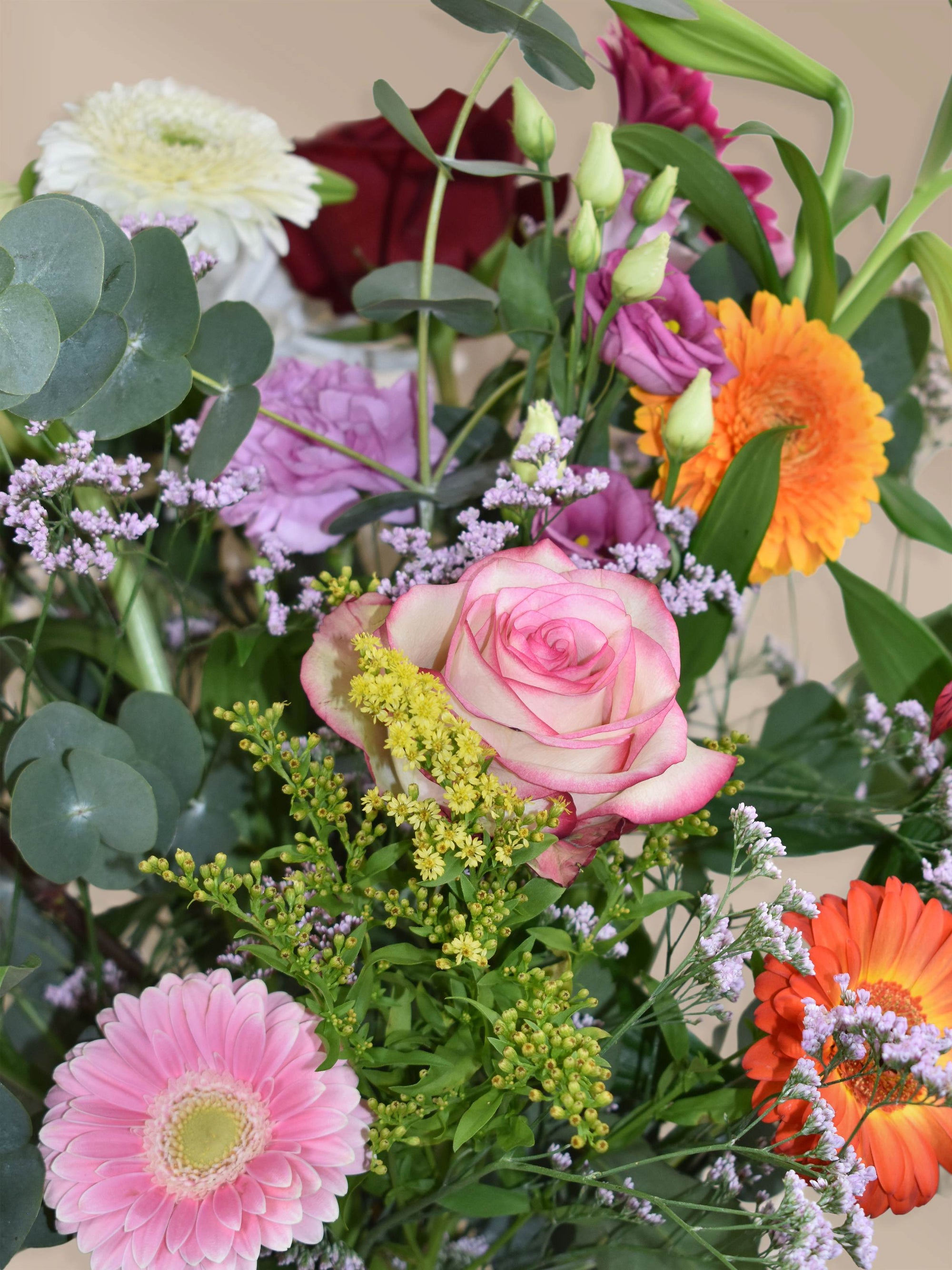 Nahaufnahme: Festival of Flowers – Blumen verschenken einfach online in Österreich