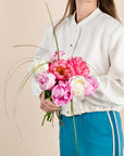 Bunte Pfingstrosen in Rosa, Coral und Weiss
